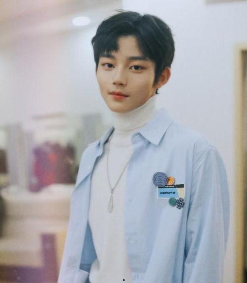 张铭浩吃瓜视频,揭秘娱乐圈幕后故事