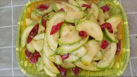 水瓜可以分两次吃吗视频,水瓜分两次吃的巧妙食用法揭秘