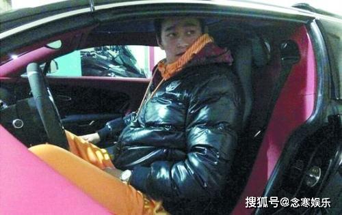 孙杨开豪车吃瓜视频大全,揭秘明星奢华生活幕后