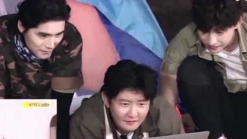 吃瓜傻笑视频在线观看,在线观看搞笑视频，轻松一笑解千愁