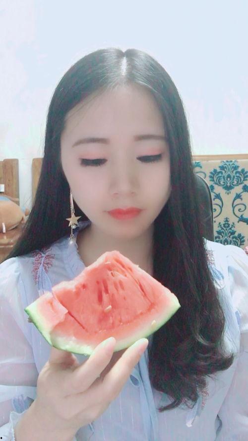 吃瓜口红视频,网红美妆界的“瓜”香诱惑