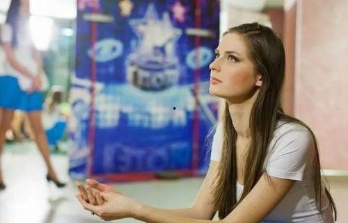 泰国美女吃臭瓜视频,味蕾与视觉的双重震撼