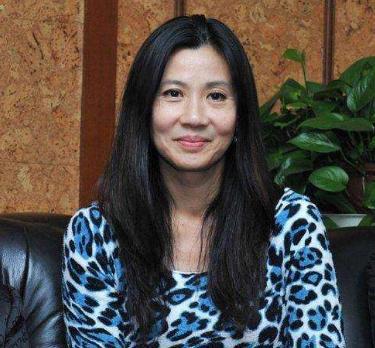 校花陈炜吃瓜视频,校园生活幕后真相曝光