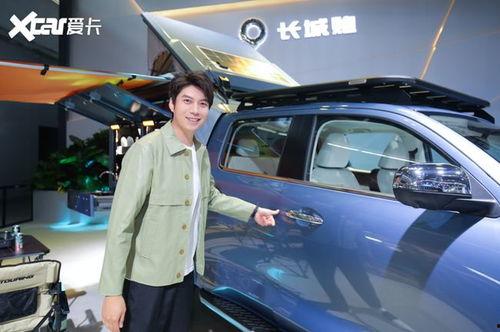 大热天去车展吃瓜视频,热闹非凡的清凉一夏