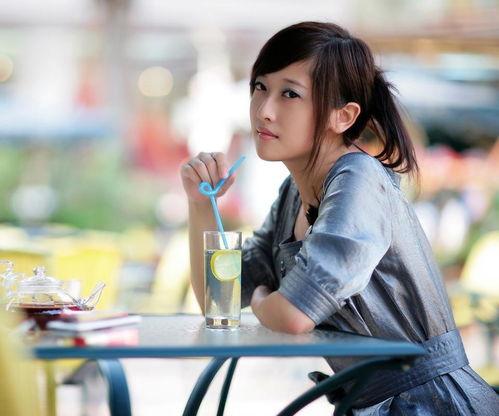 吃瓜美少女赵瑾尧视频,揭秘娱乐圈幕后故事